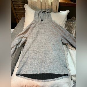 Lululemon Mens Xl textured hoodie - zipper pockets - quick dry